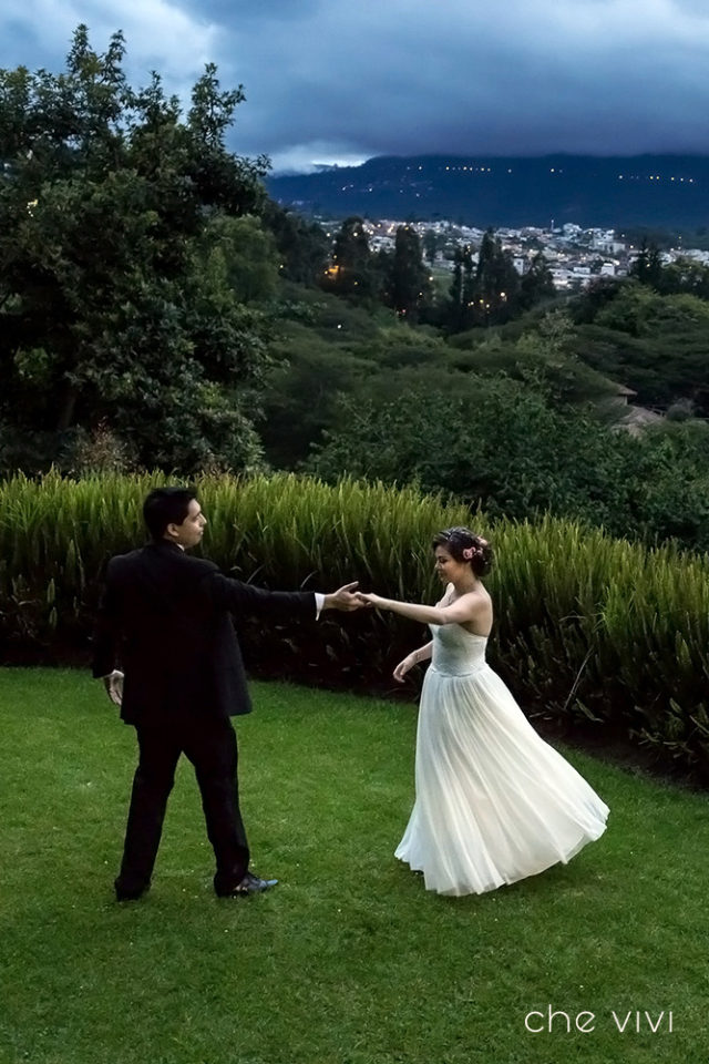 Pareja bailando