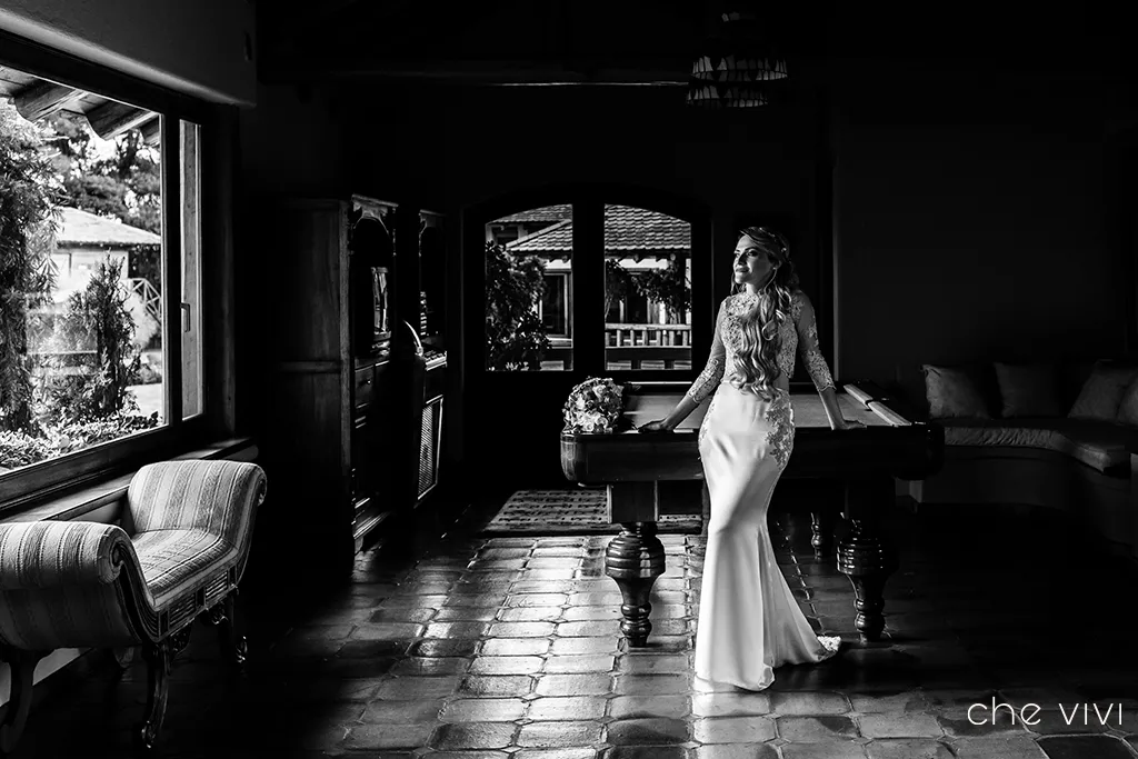 Novia espera en la casa de Quinta Santa Fe boda